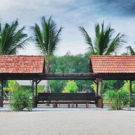 Hs Farm Waterpark Hotel Muar Kültér fotó