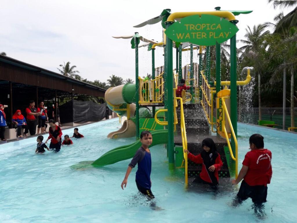 Hs Farm Waterpark Hotel Muar Kültér fotó